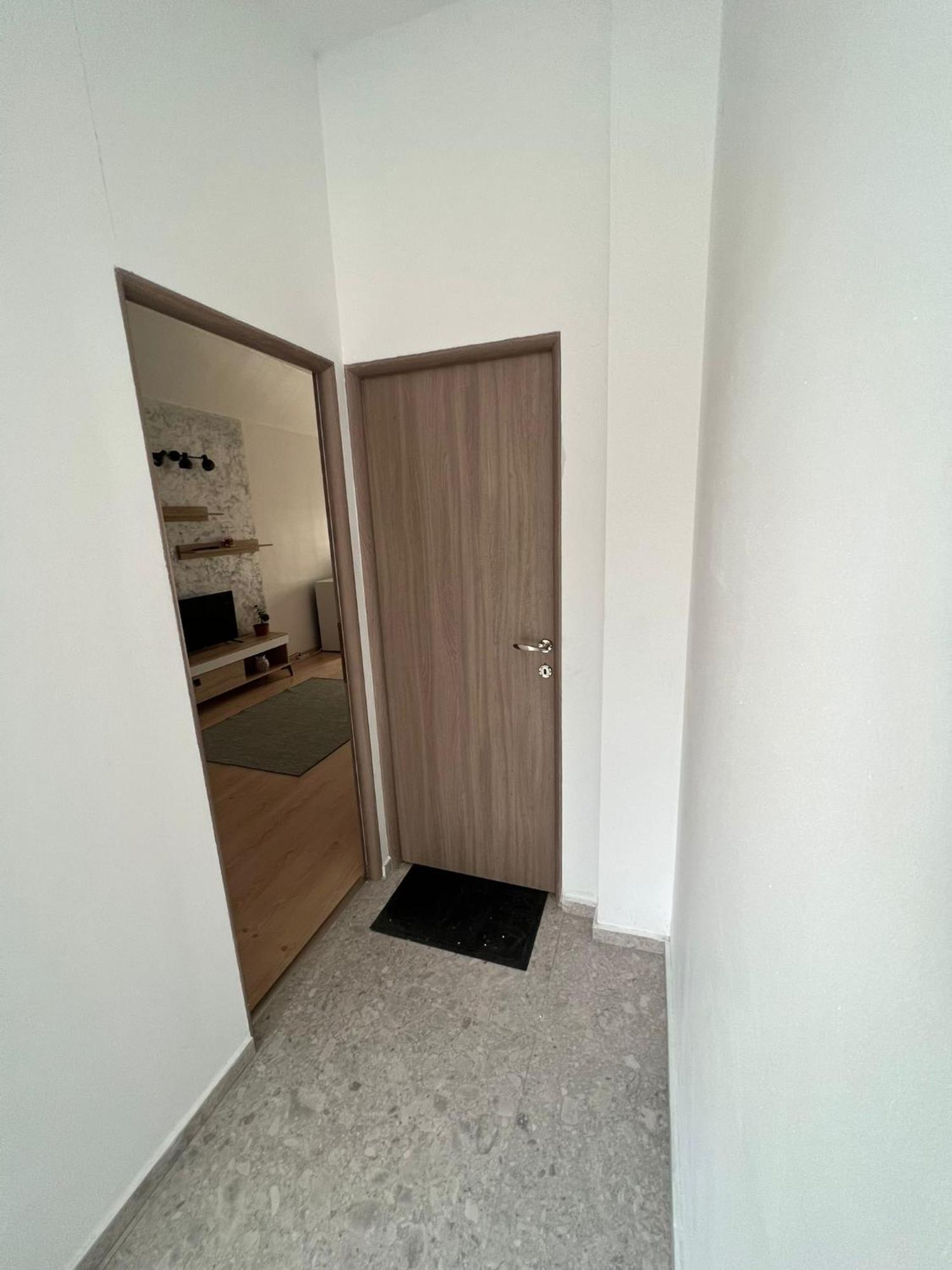 Compact House Apartment *