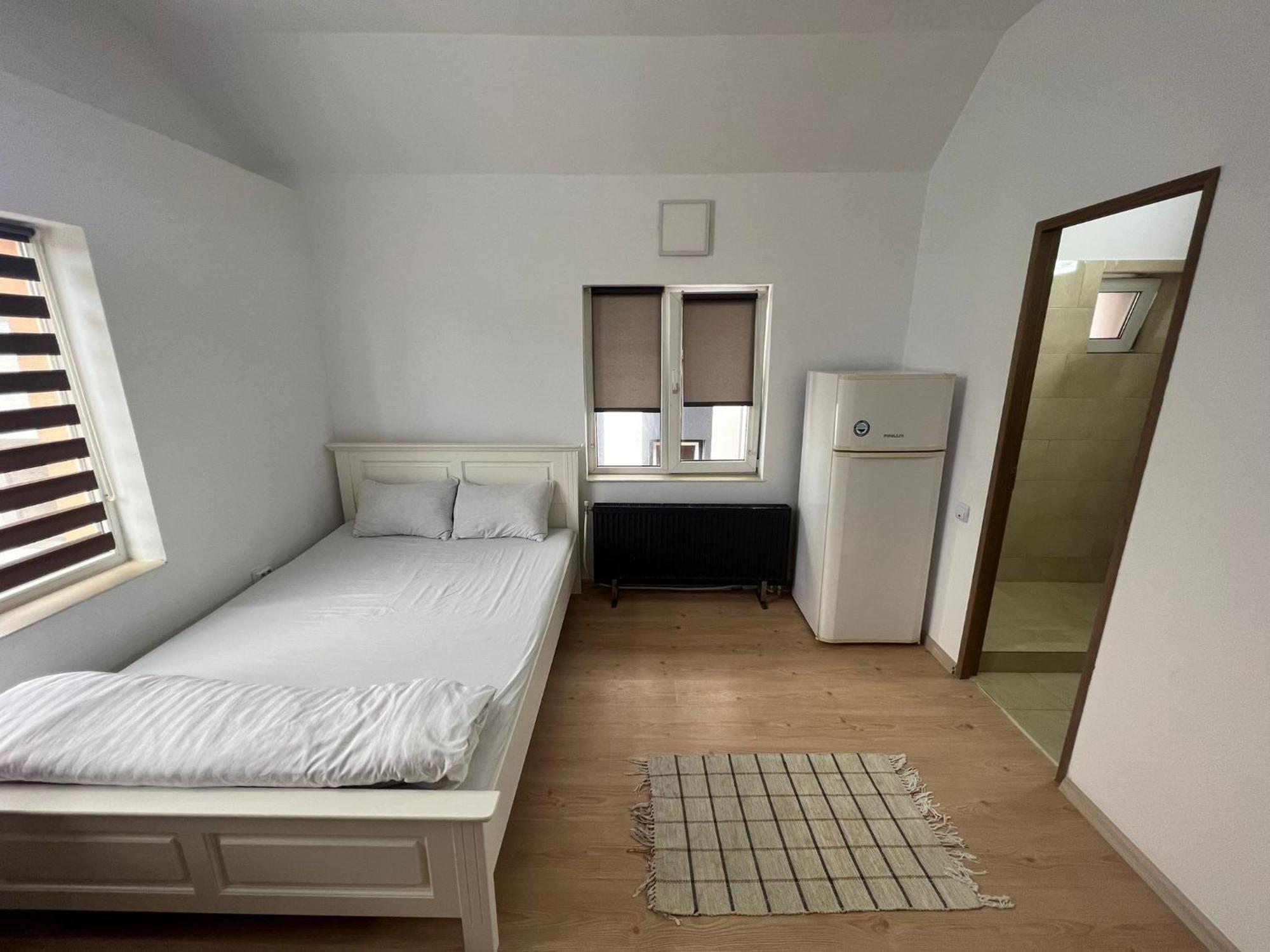Compact House Apartment *
