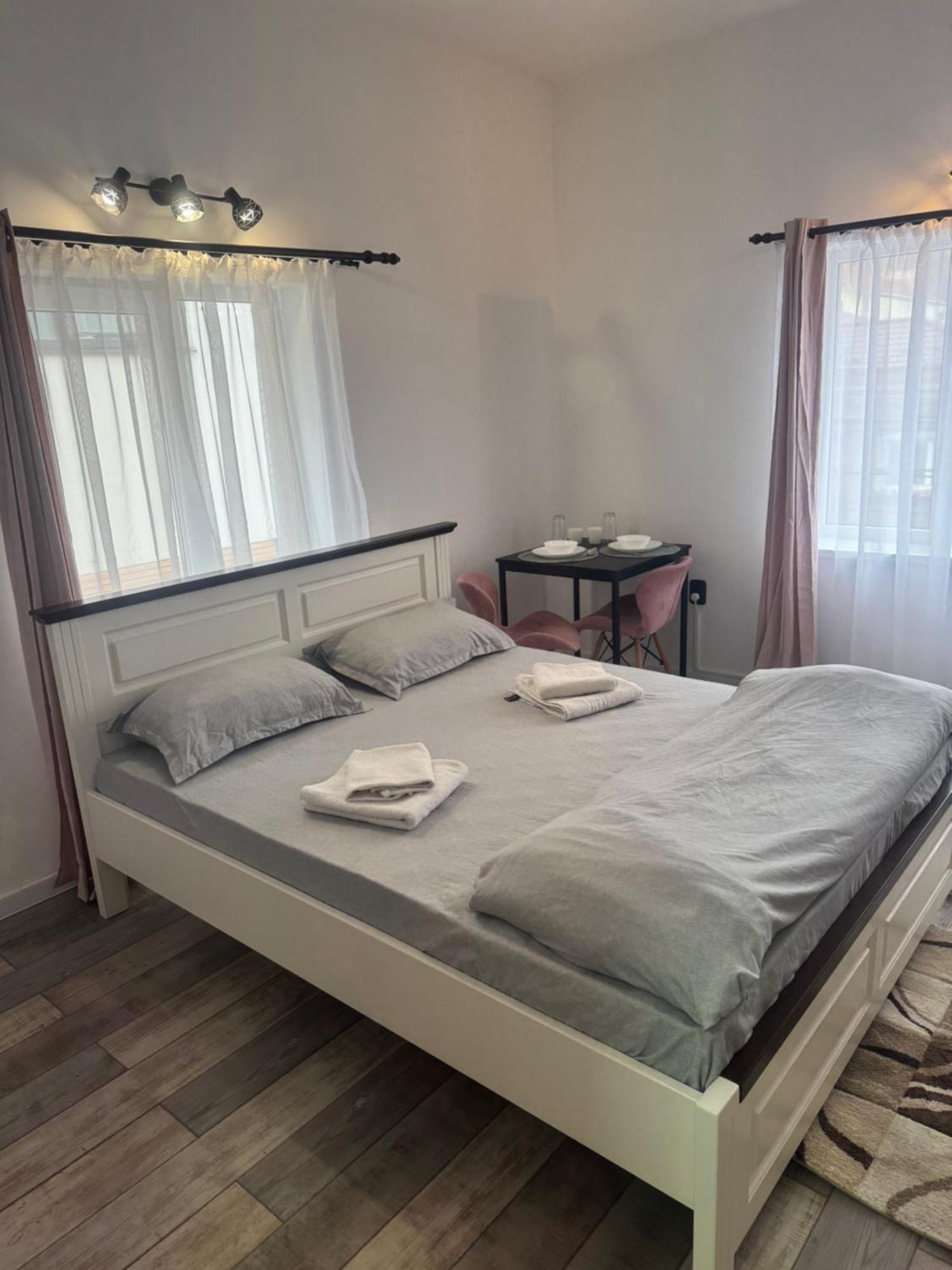 Compact House Apartment *